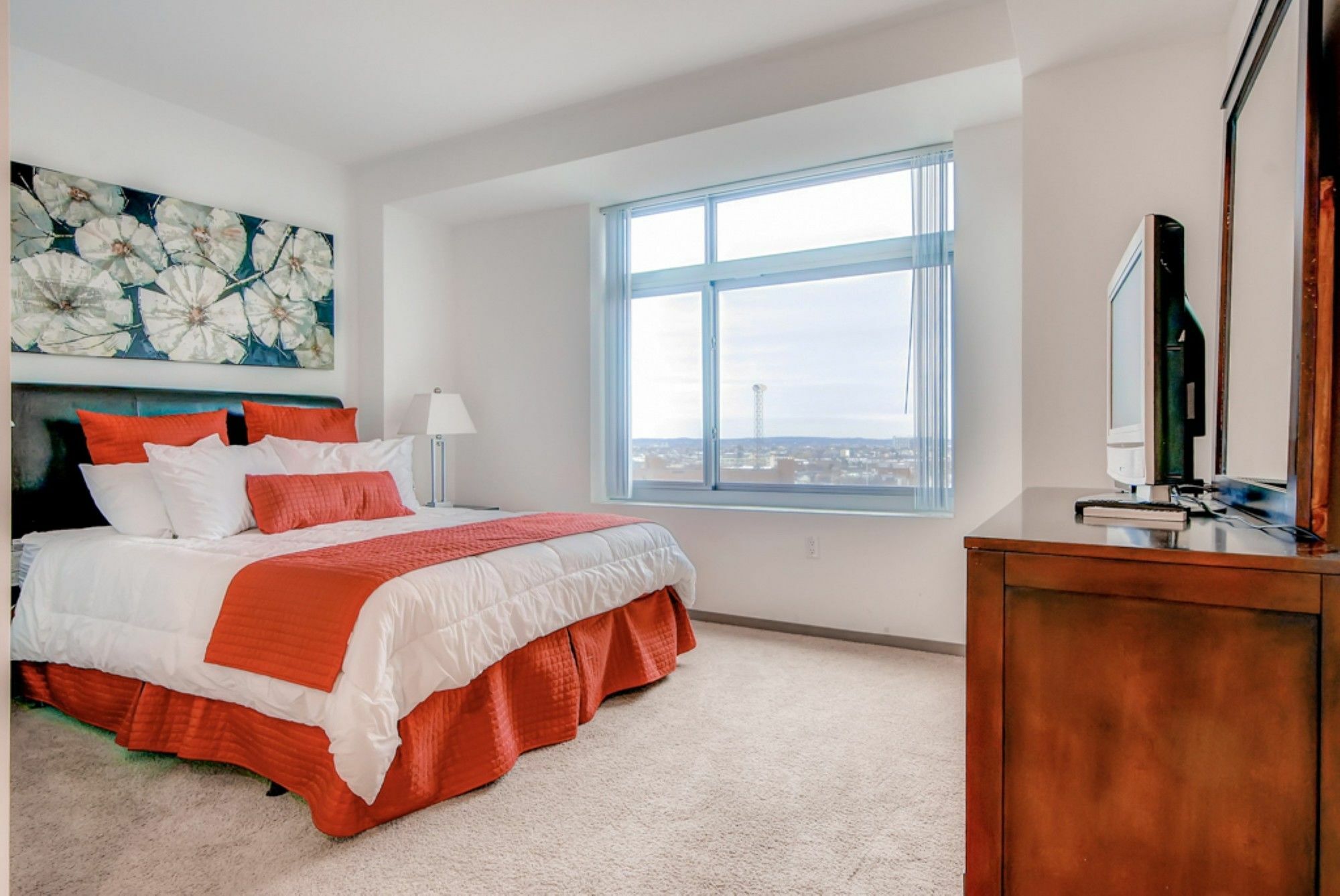 Global Luxury Suites At Kendall East Кембридж Экстерьер фото